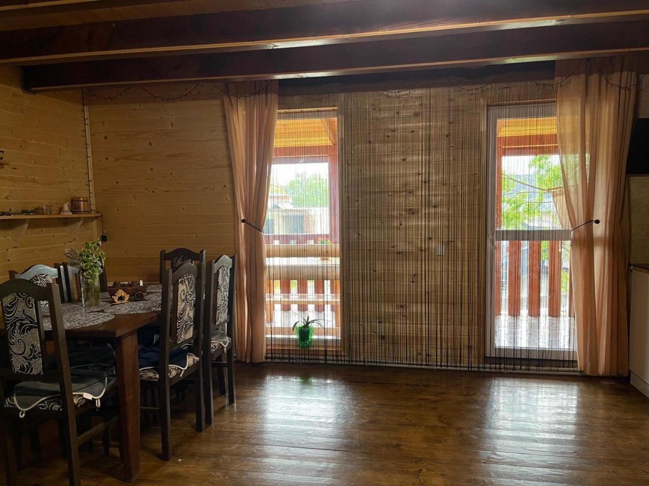 Карпатський котедж Karpatian cottage Ворохта Стая снимка